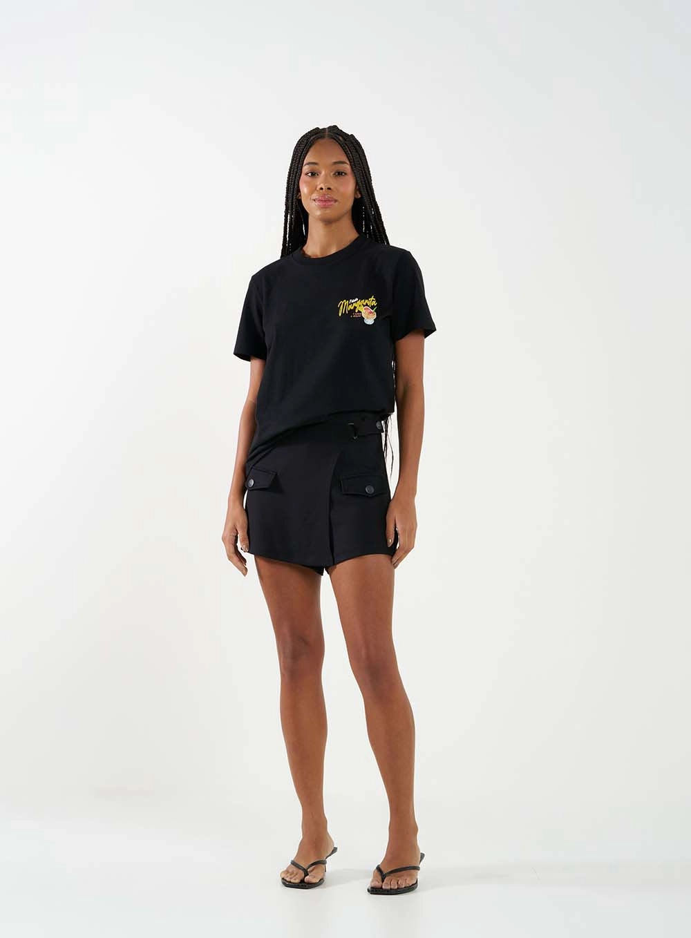 Short Saia Evasê Com Fivela Preta Preto 1