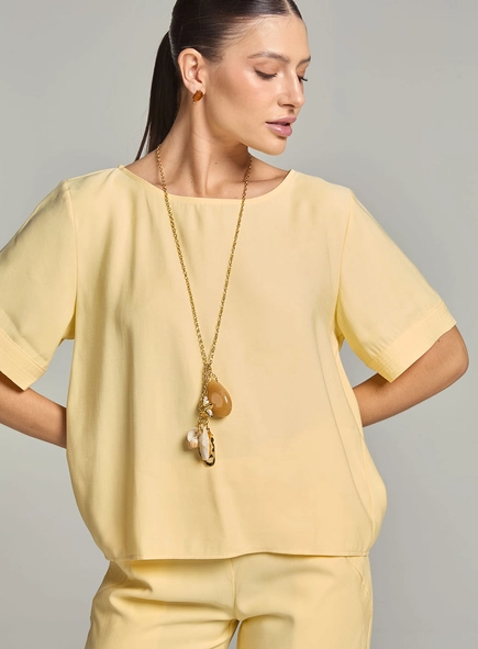 Camiseta Comfort Decote Canoa Básica