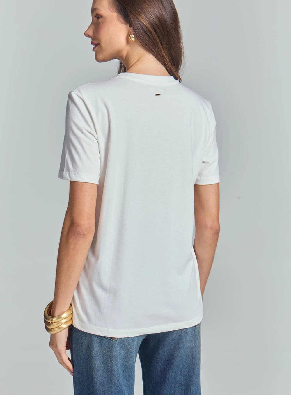 Camiseta Estampada Com Aplicação Off Shell 4