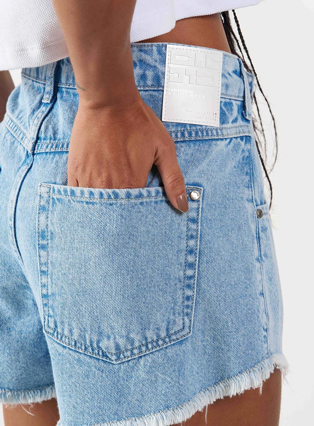 Short Jeans Boyfriend Barra Desfiada Índigo 5