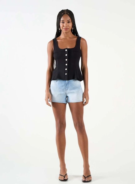 Short Jeans Slim Lavagem Clara