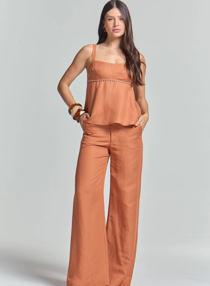 Blusa Feminina Solta Em Linho Detalhe Trançado Marrom 1