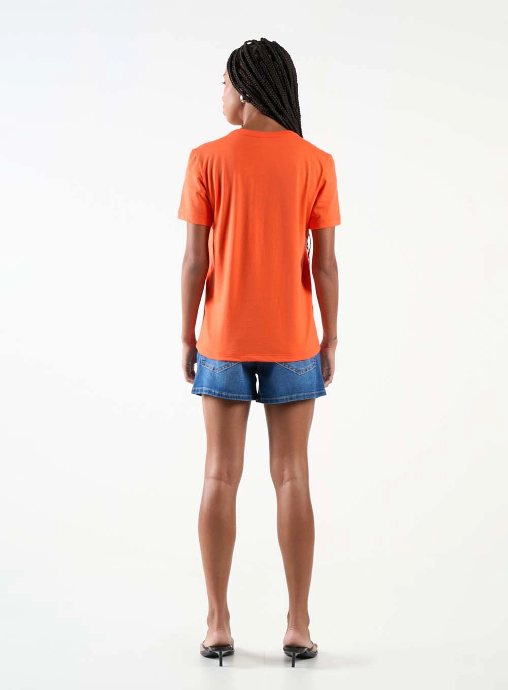 Short Jeans Slim Com Bordado Índigo 4