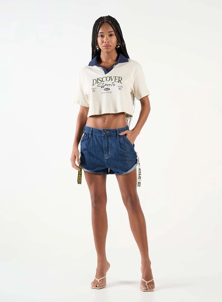 Short Jeans Boyfriend Com Faixa Lateral