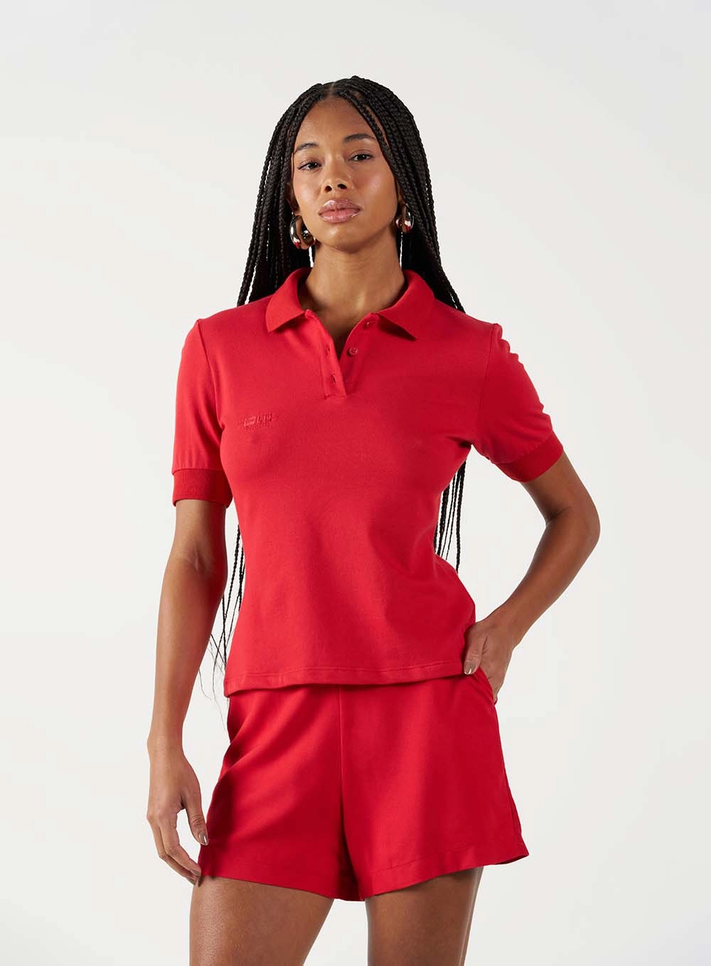 Polo Slim Malha Com Botão Vermelho 1