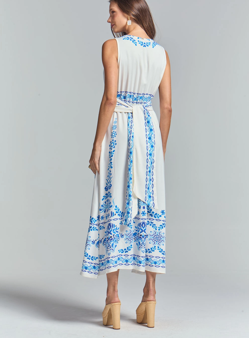 Vestido Midi Amplo Decote V E Faixa Sobreposição Estampados 4