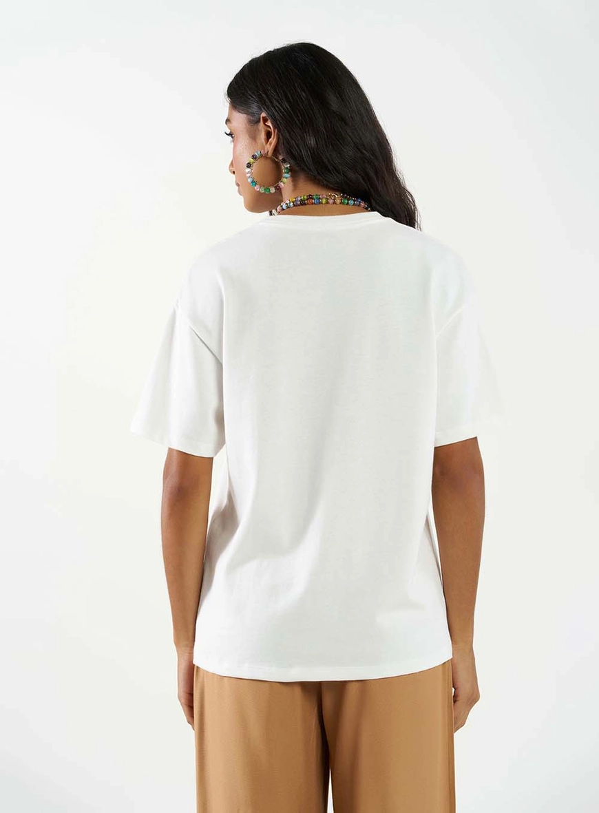 Camiseta Feminina Básica Estampada Oversized Off Shell 2
