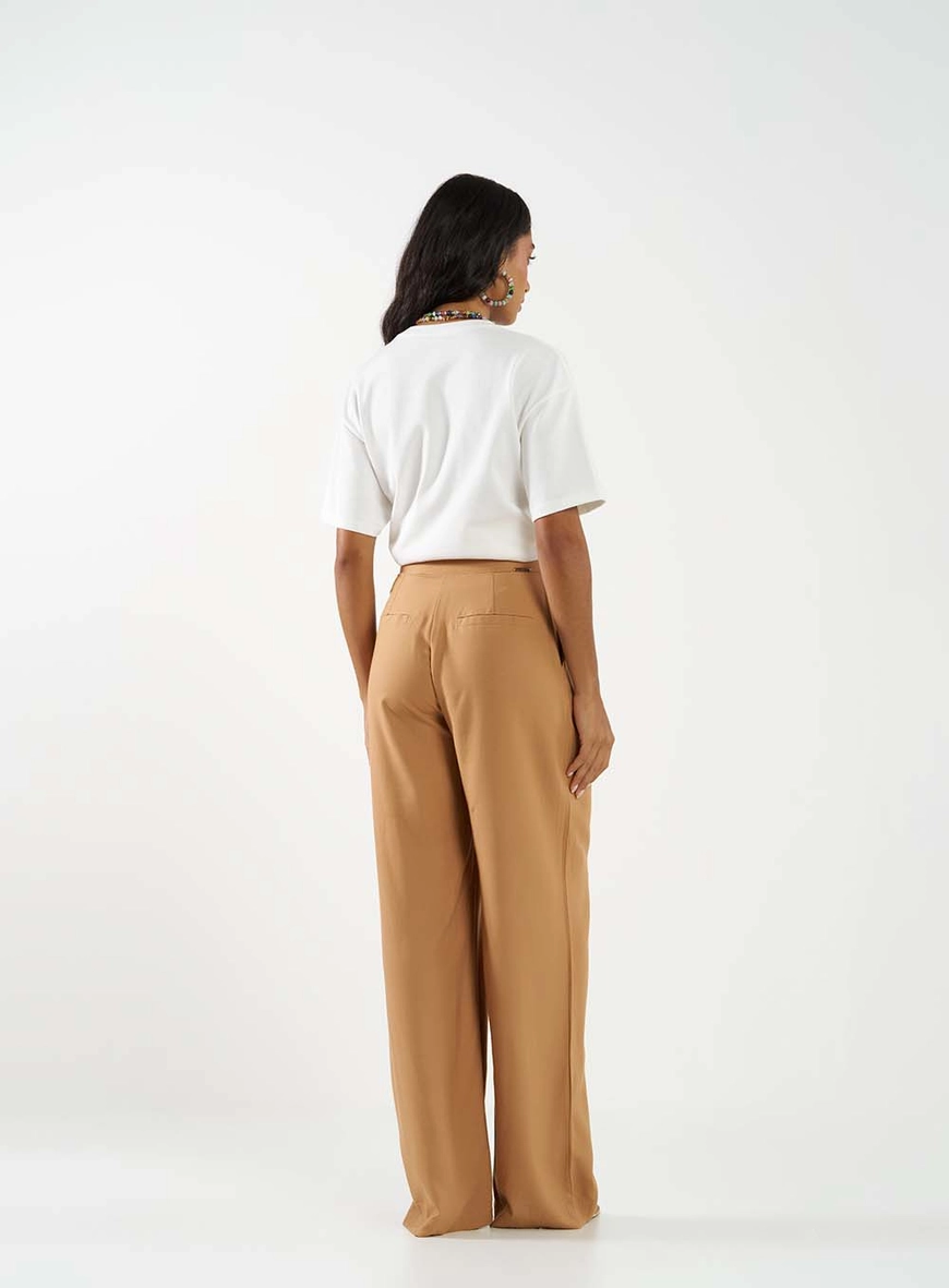 Camiseta Feminina Básica Estampada Oversized Off Shell 3