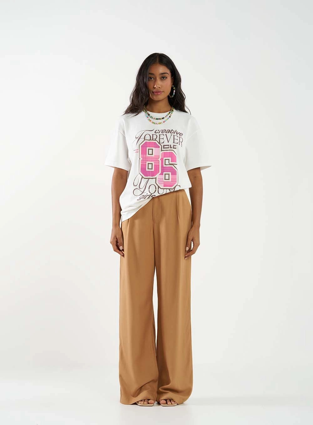 Camiseta Feminina Básica Estampada Oversized Off Shell 4