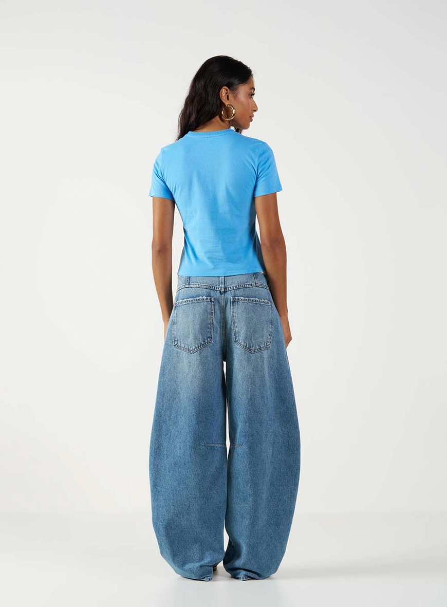 Camiseta Feminina Slim Básica Com Aplicação Azul 5