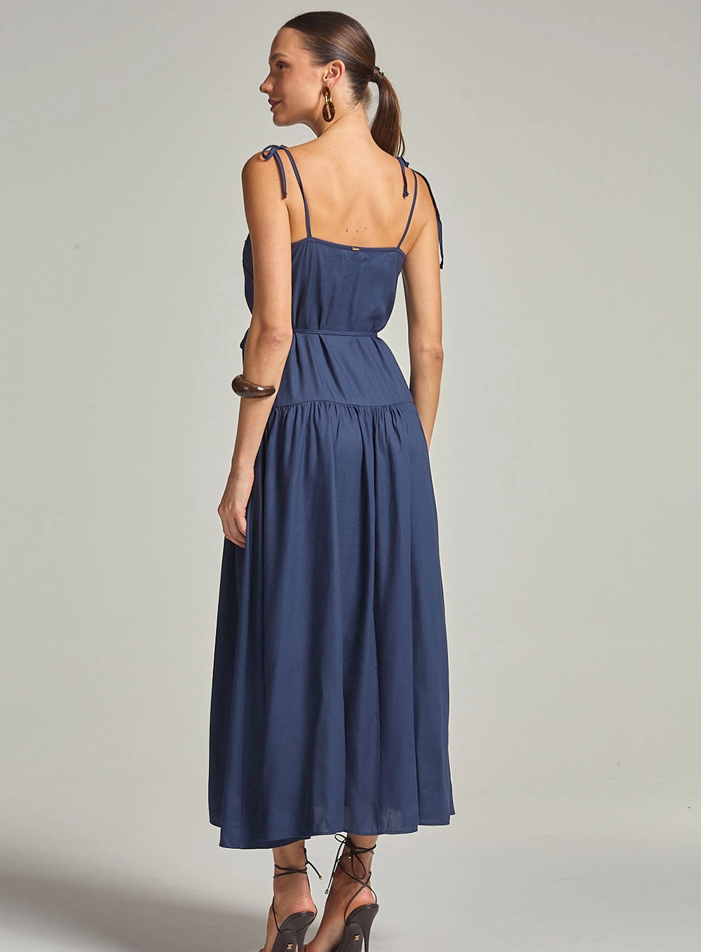 Vestido Linho Longo Com Franzido E Amarrações Azul 4