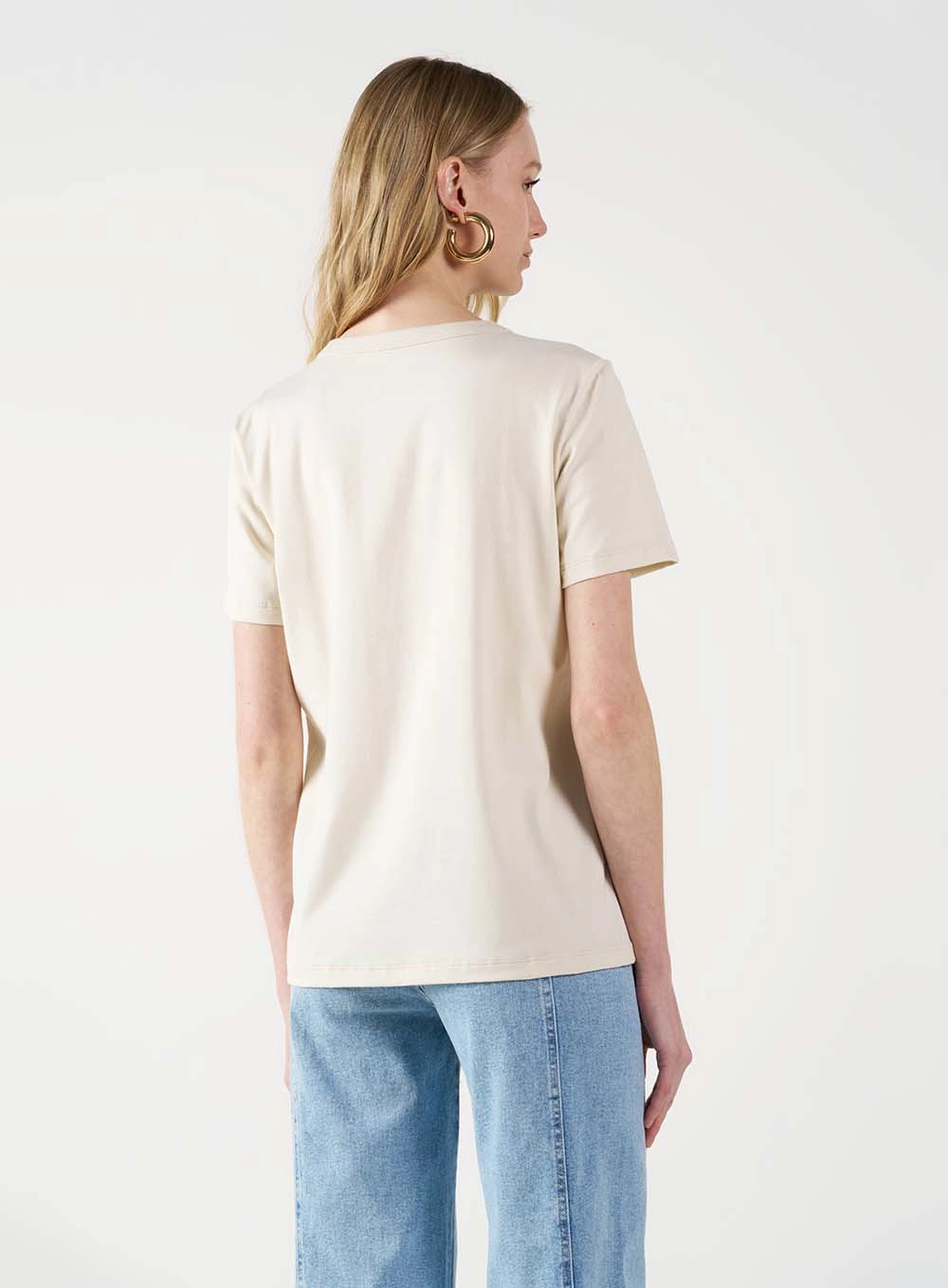 Camiseta Regular Básica Bege Italian 3