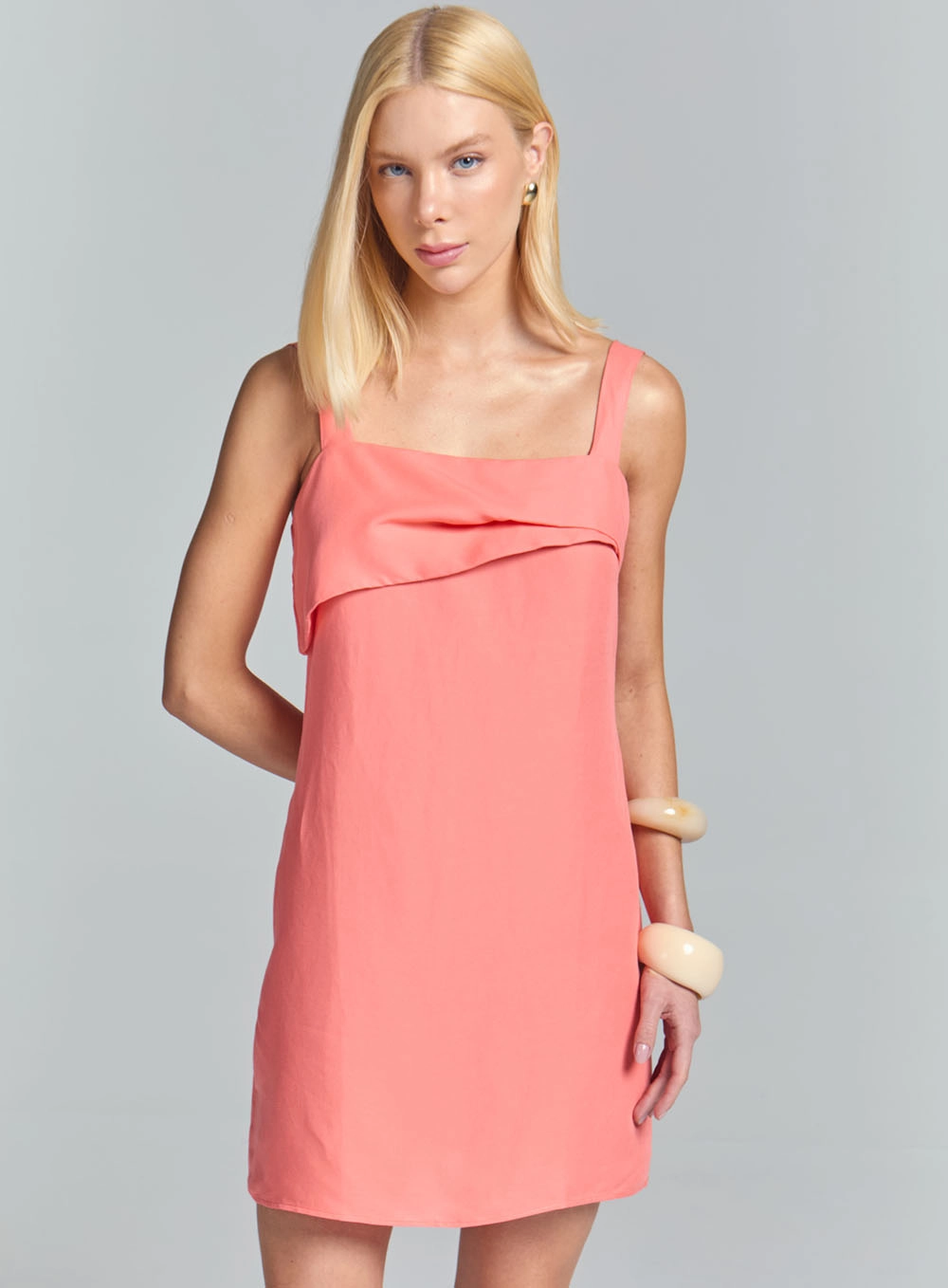 Vestido Slim Curto Com Decote Quadrado E Detalhes Laranja 2