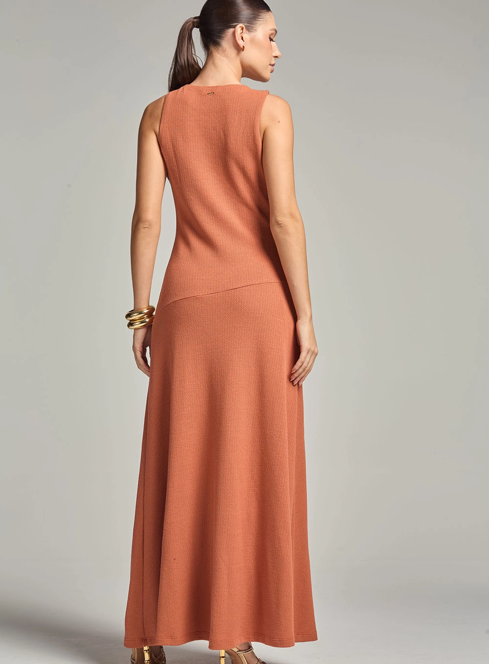 Vestido Longo Comfort Godê Com Fenda Marrom 4