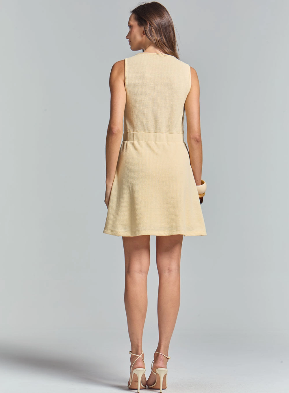 Vestido Comfort Com Decote Transpassado Amarelo 4