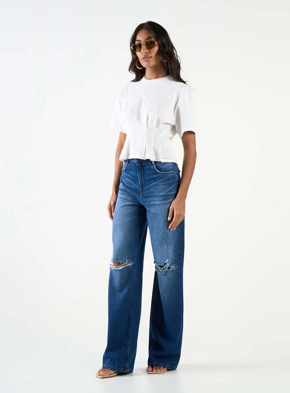 Camiseta Feminina Acinturada Off Shell 3