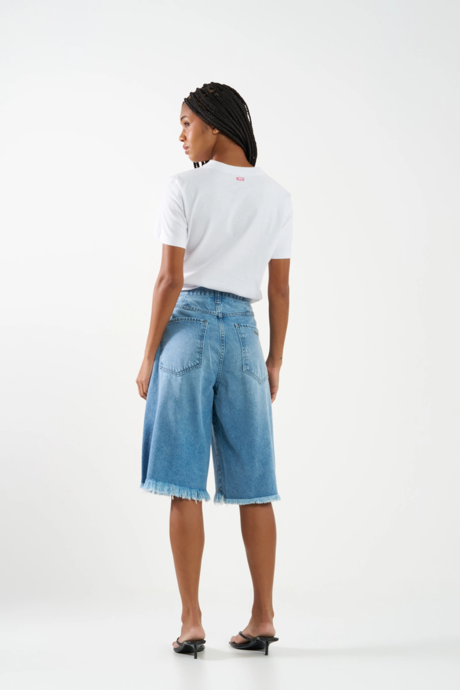 Camiseta Regular Básica Estampada Branco 3