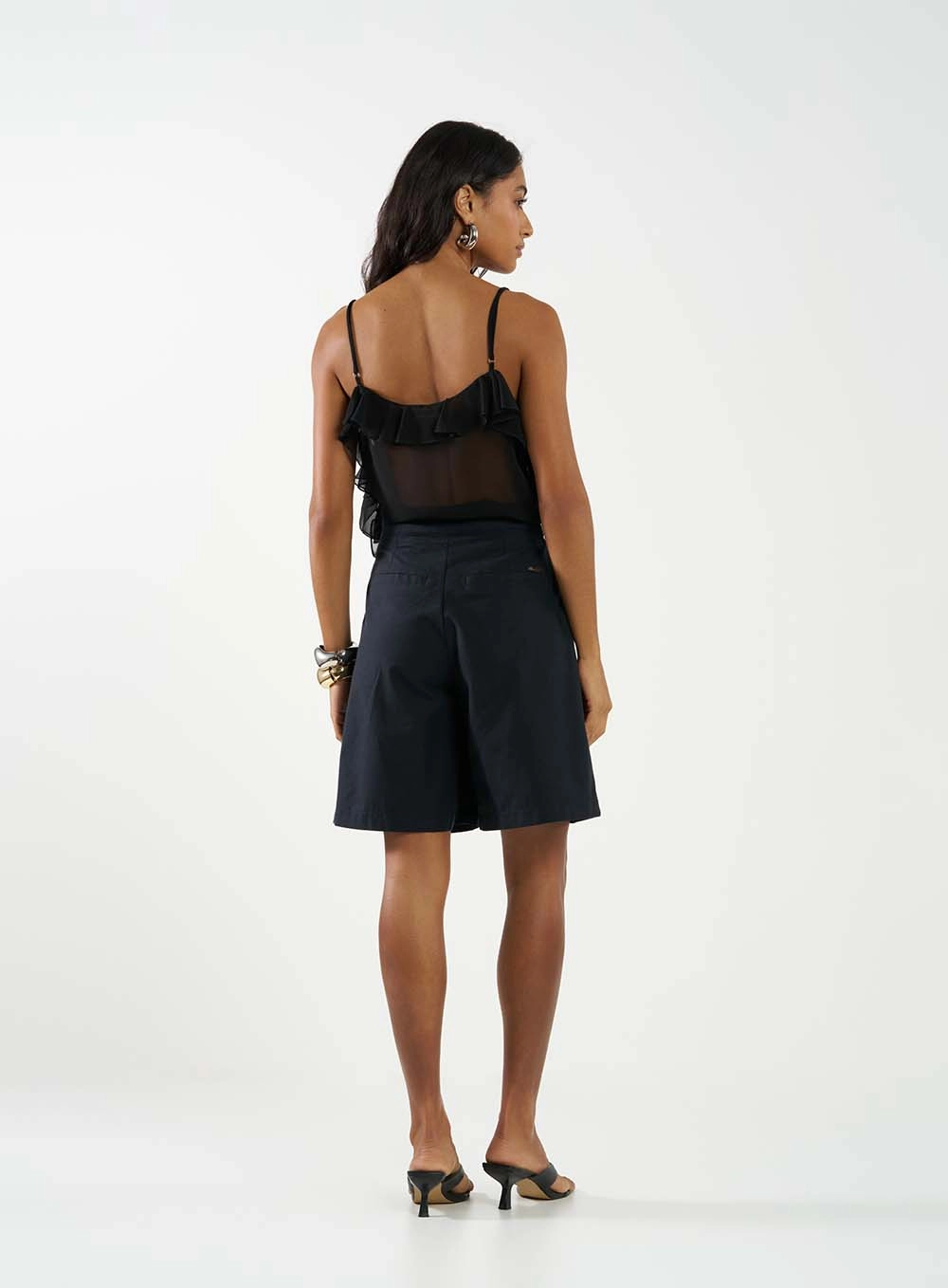 Blusa Regata Com Alças Finas Preto 4