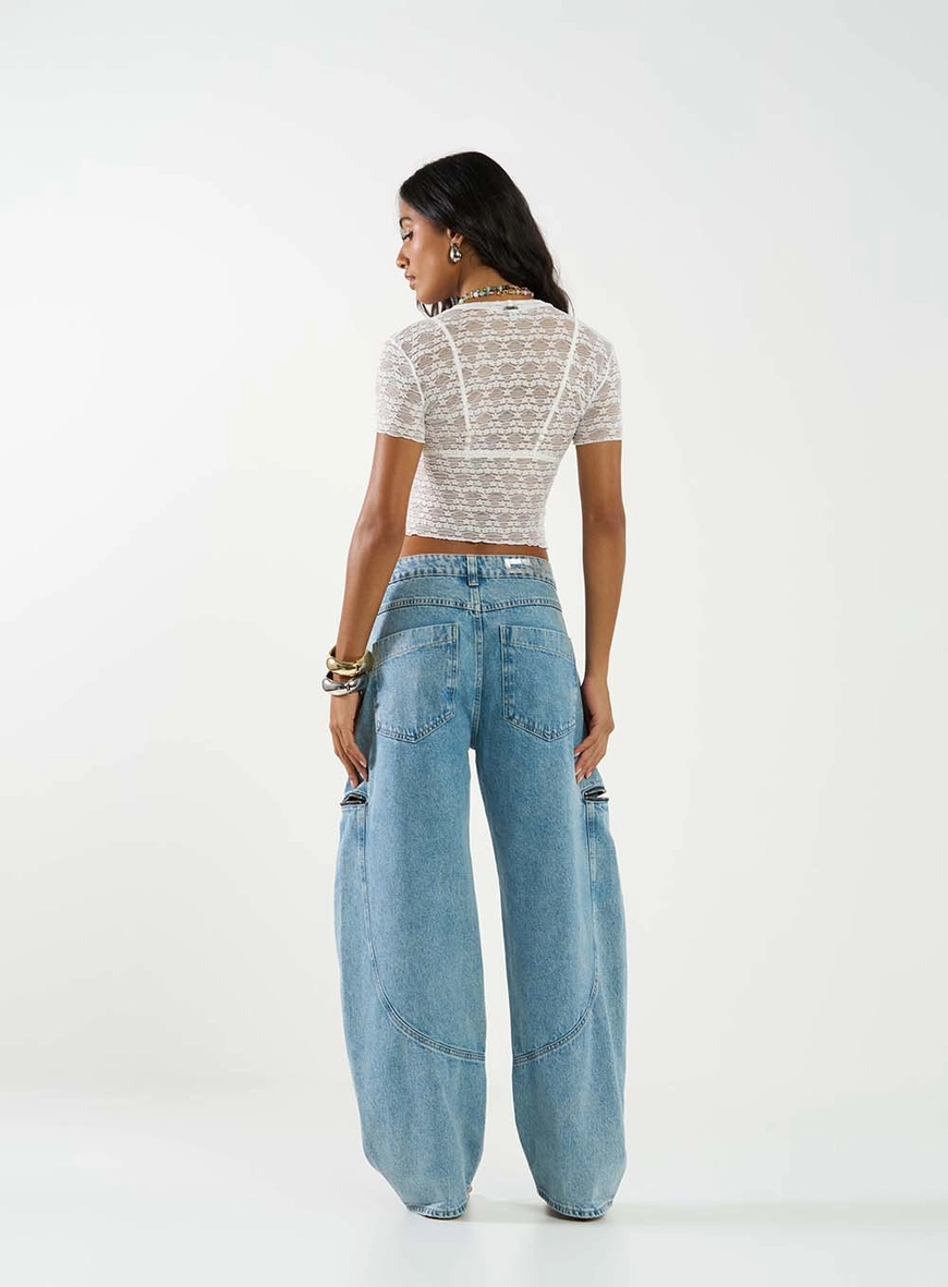 Blusa Small Em Renda Off Shell 4