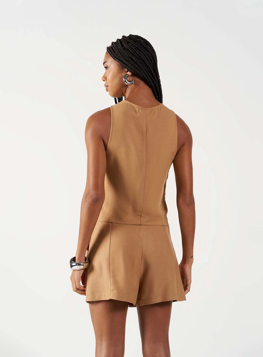 Blusa Slim Alfaiataria Com Fechamento Em Botôes Marrom Delle 3