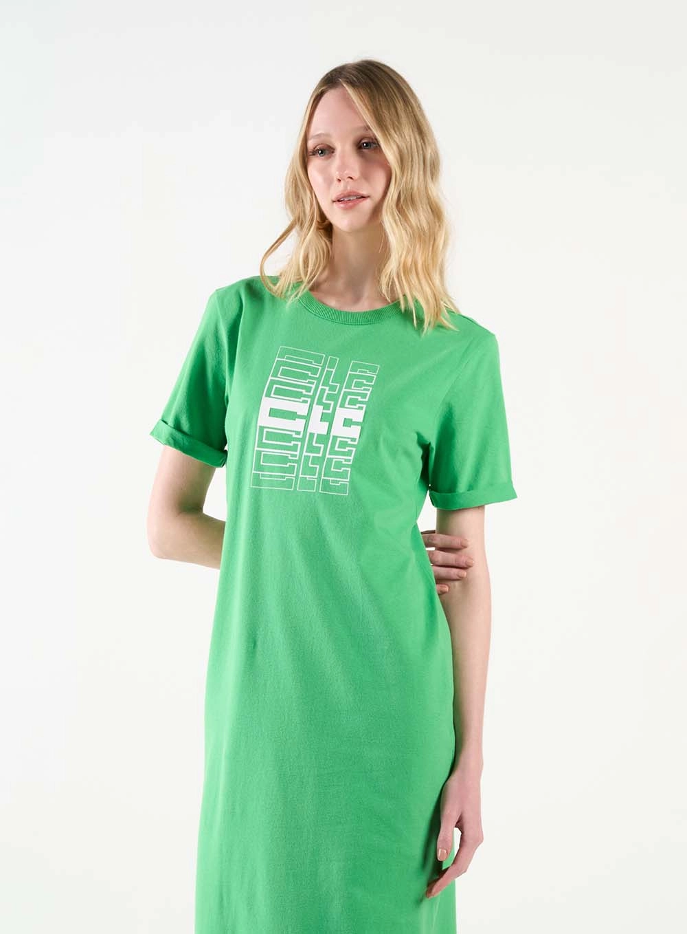 Vestido Midi Comfort Estilo T-shirt Verde 2