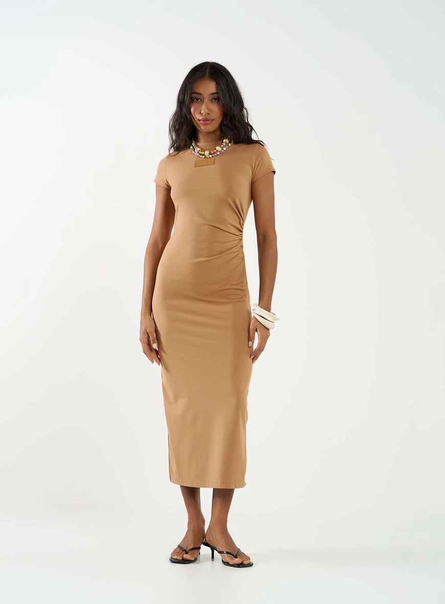 Vestido Midi Slim Básico Marrom Delle 1