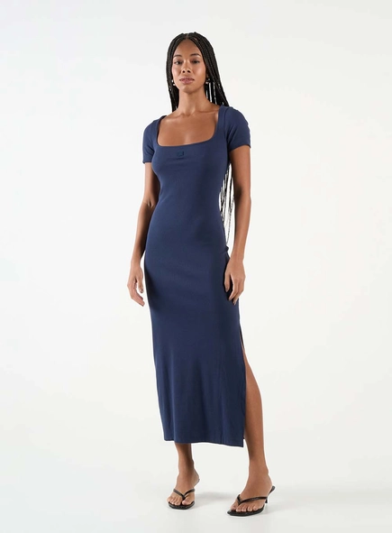 Vestido Midi Small Canelado Com Fenda