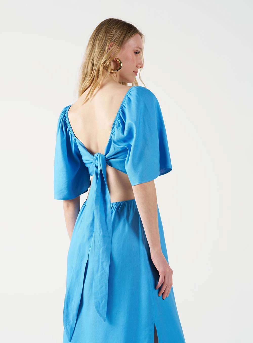 Vestido Midi Com Amarração Costas Azul 3