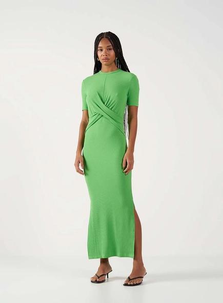 Vestido Midi Canelado Com Transpasse E Fenda