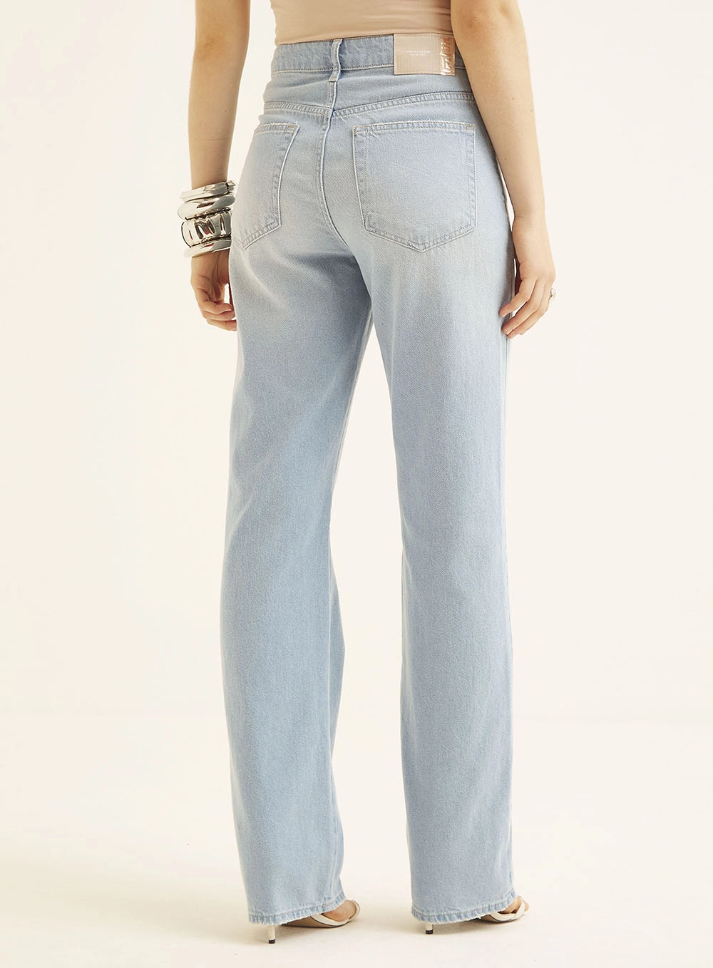 Calça Jeans Feminina Com Bordado - Laura Índigo 4