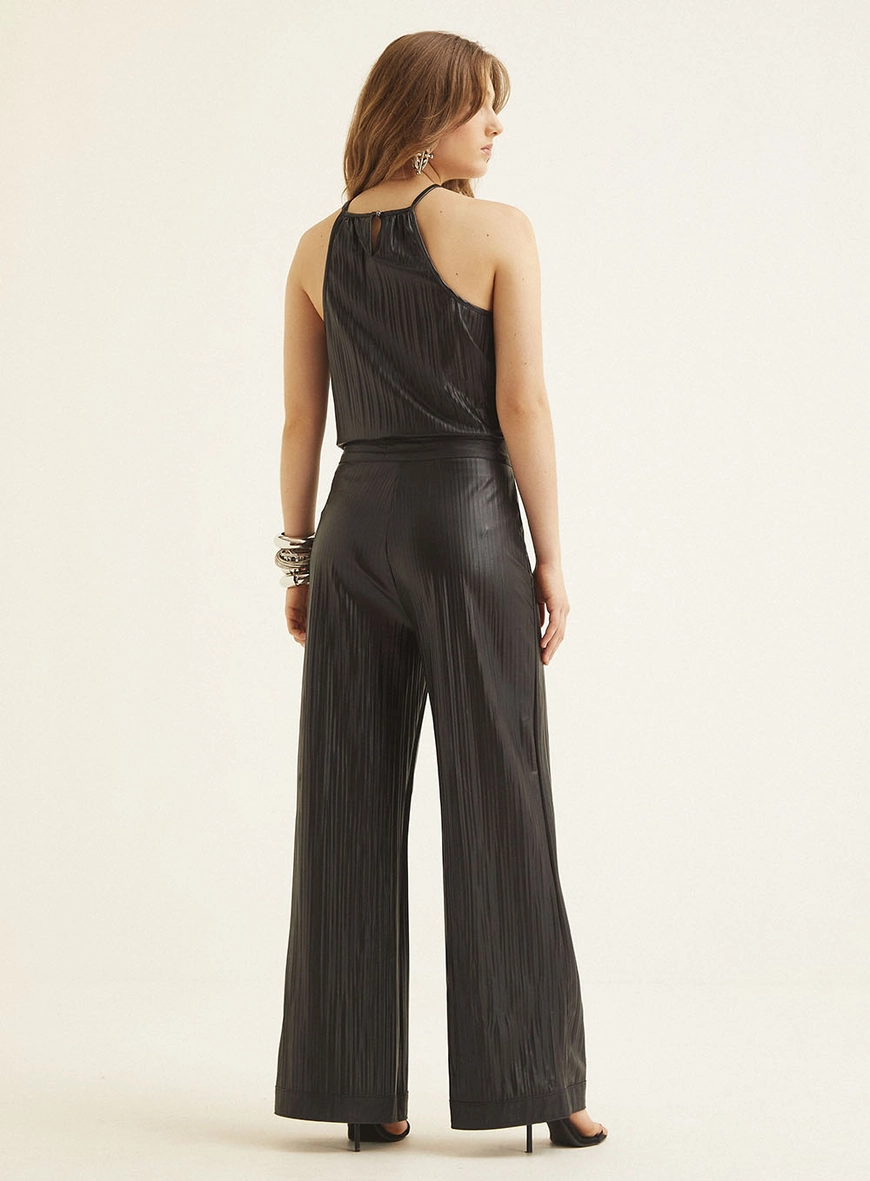 Calça Feminina Pantalona Em Pu Preto 10