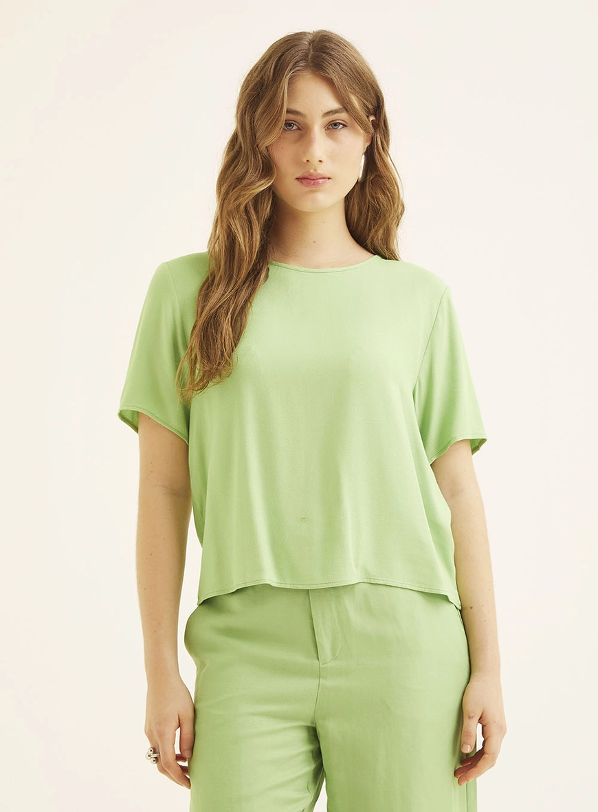 Camiseta Feminina Comfort Básica Verde 2