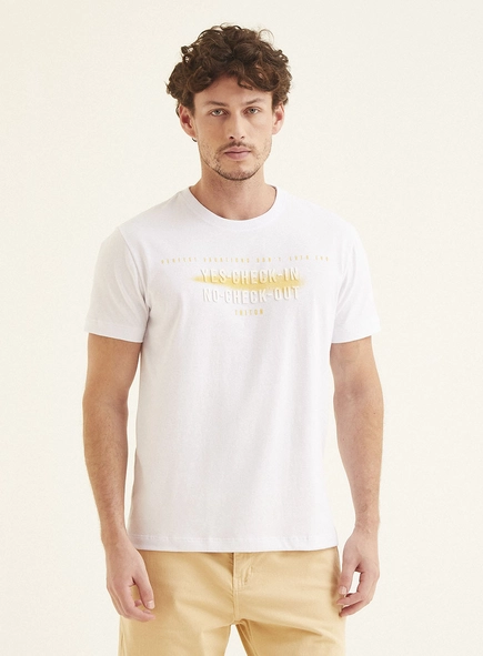 Camiseta Masculina Fit Com Detalhe