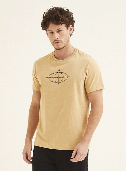 Camiseta Com Aplicação