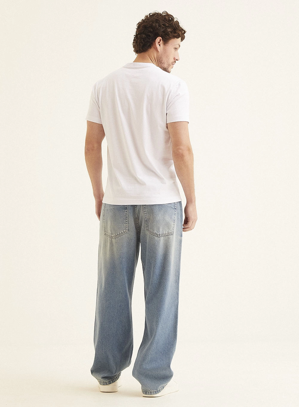 Camiseta Masculina Fit Com Estampa Branco 5