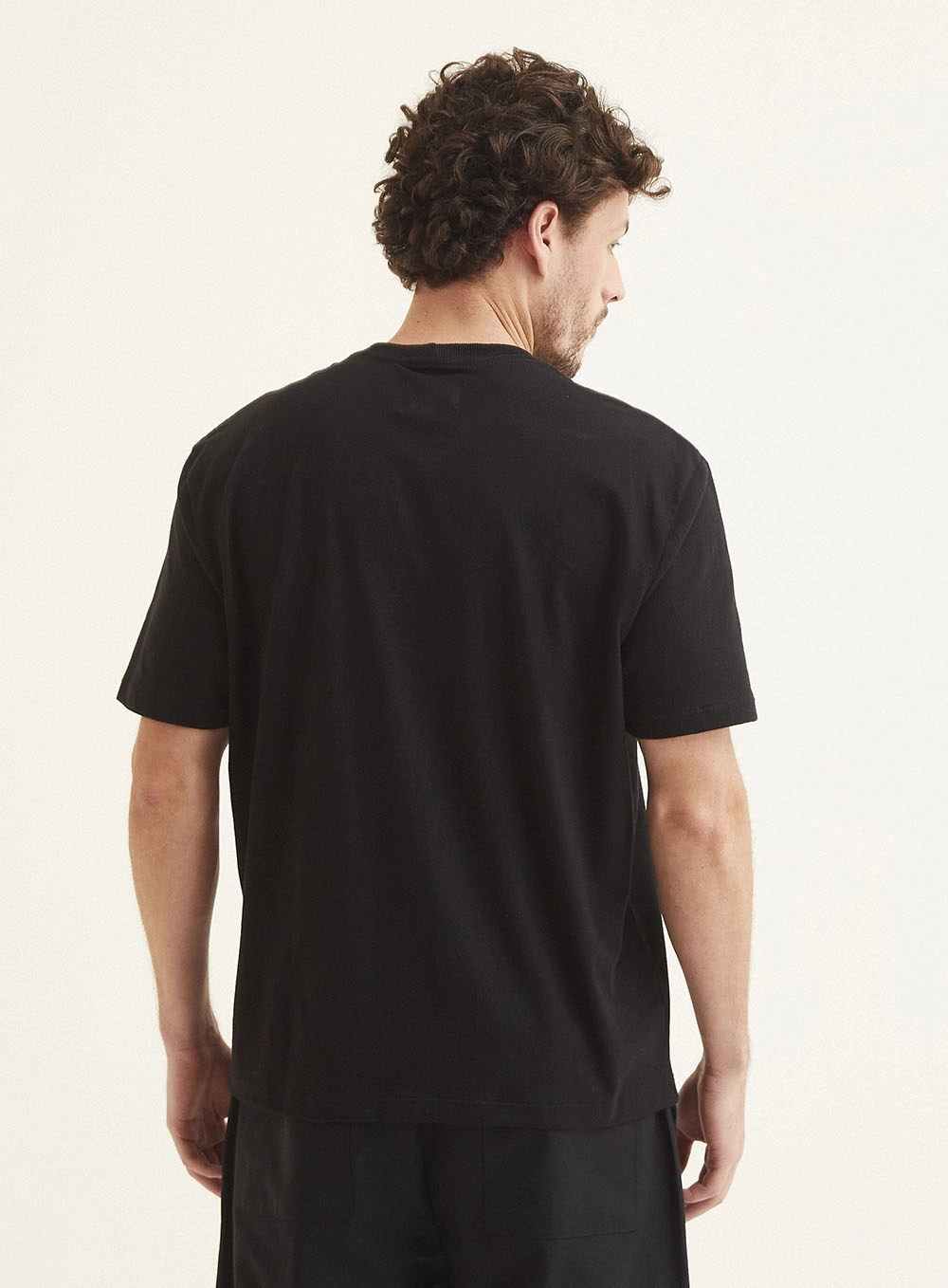 Camiseta Masculina Relaxed Preto 4
