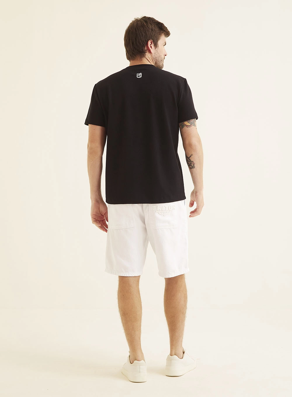 Camiseta Masculina New Com Estampa Minimalista Preto 5