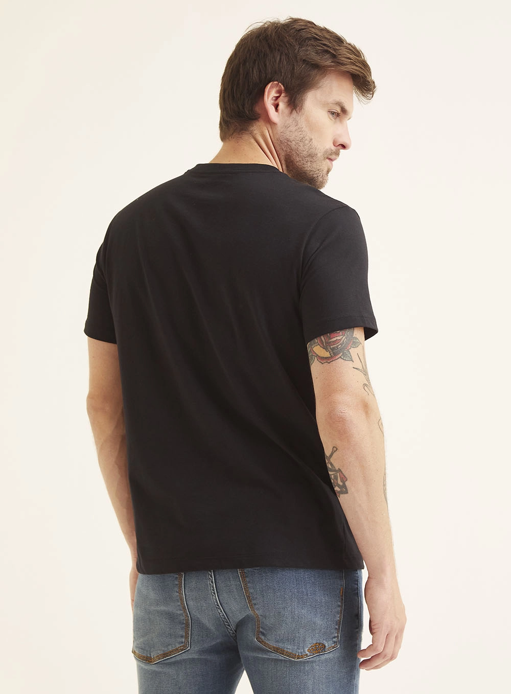 Camiseta Masculina Fit Manga Curta Preto 4