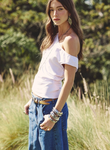 Blusa Small Decote Assimétrico