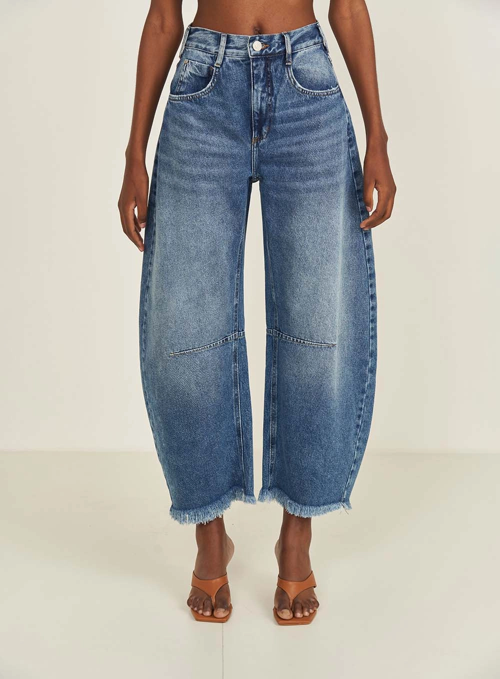 Calca Jeans Feminina Barrel Dublin Barra Desfiada Índigo