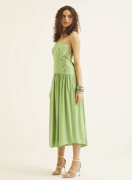 Vestido Midi Tomara Que Caia Com Detalhes