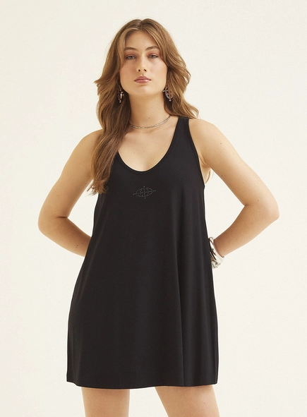Vestido Curto Decote Arredondado