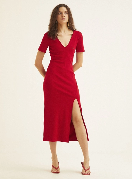 Vestido Midi Comfort Com Fenda E Decote V