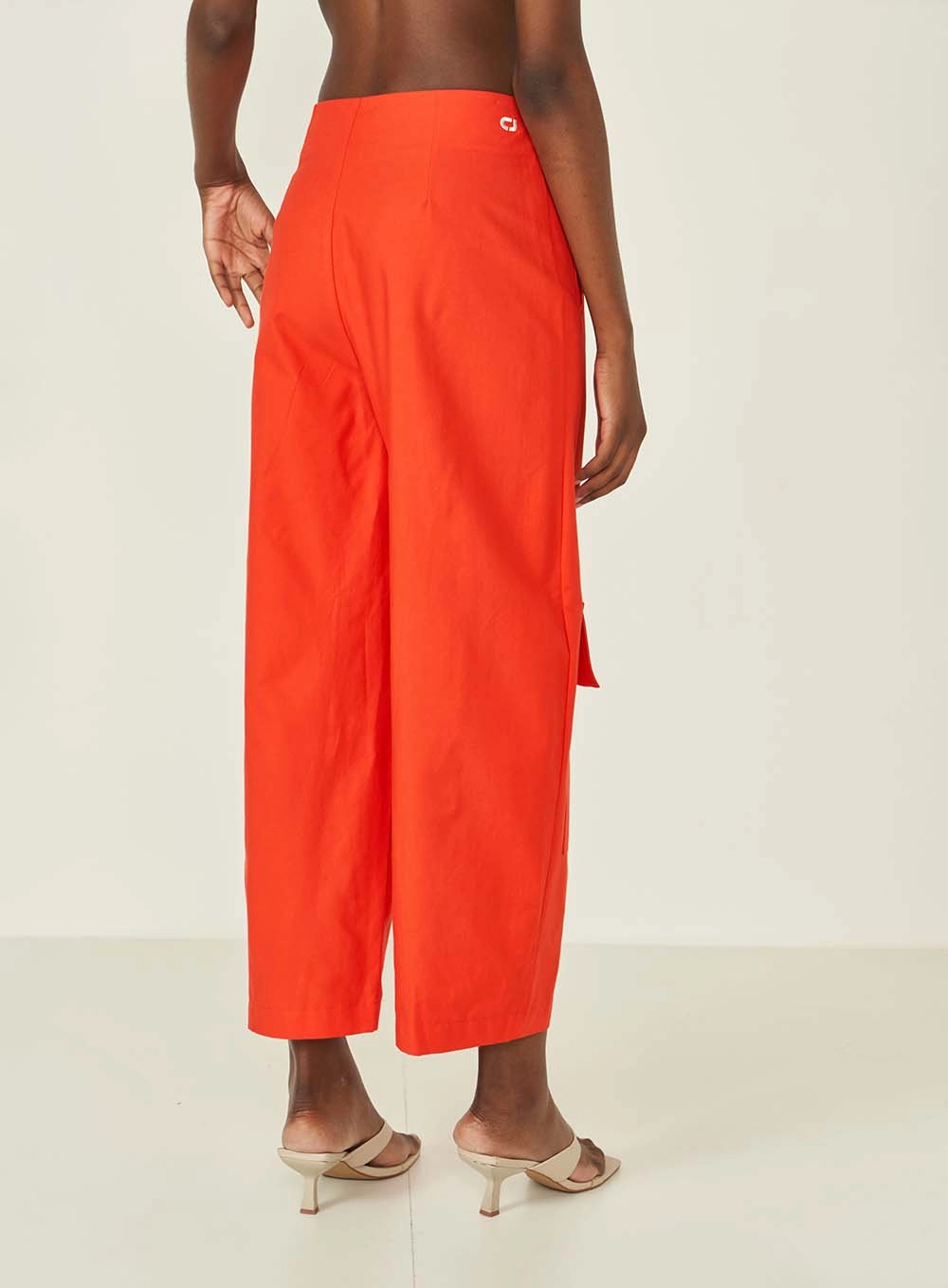 Calça Barril Com Bolsos Frontais Laranja