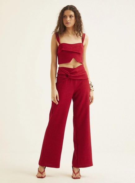 Top Decote Quadrado E Detalhe Frontal