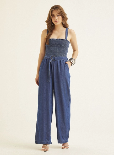 Macacão Jeans Pantalona Com Lastex
