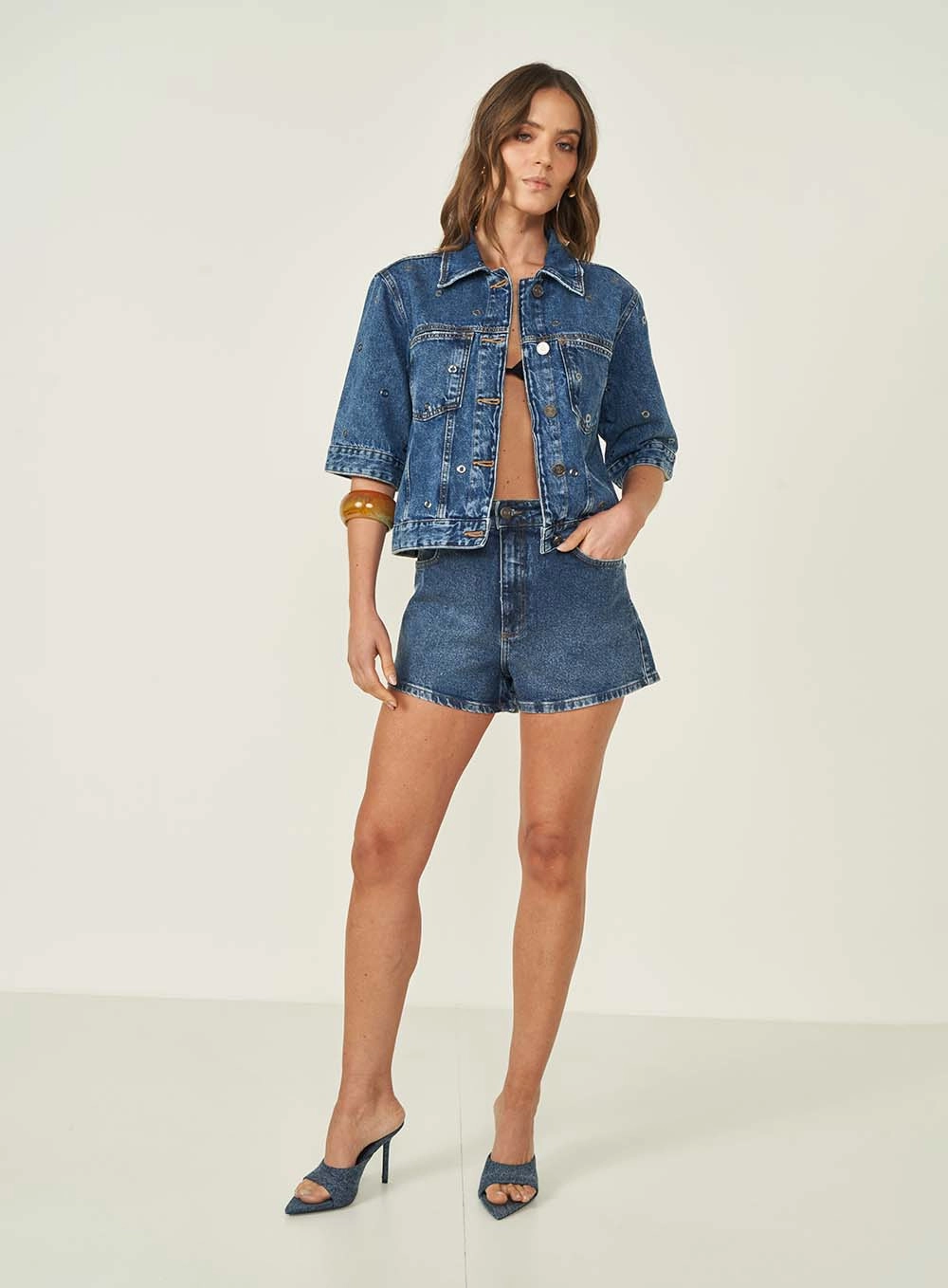 Jaqueta Jeans Com Aplicação Índigo