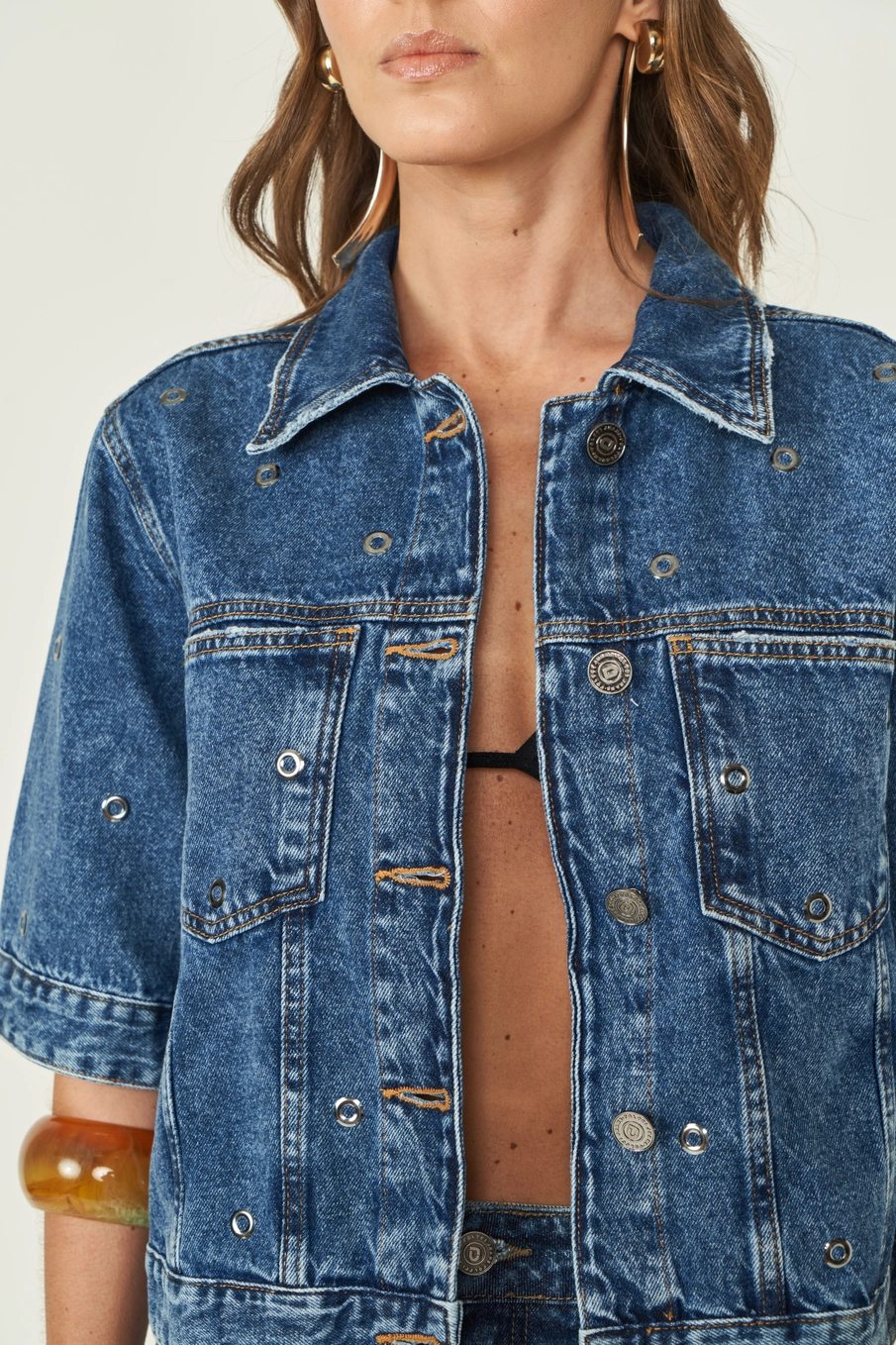 Jaqueta Jeans Com Aplicação Índigo
