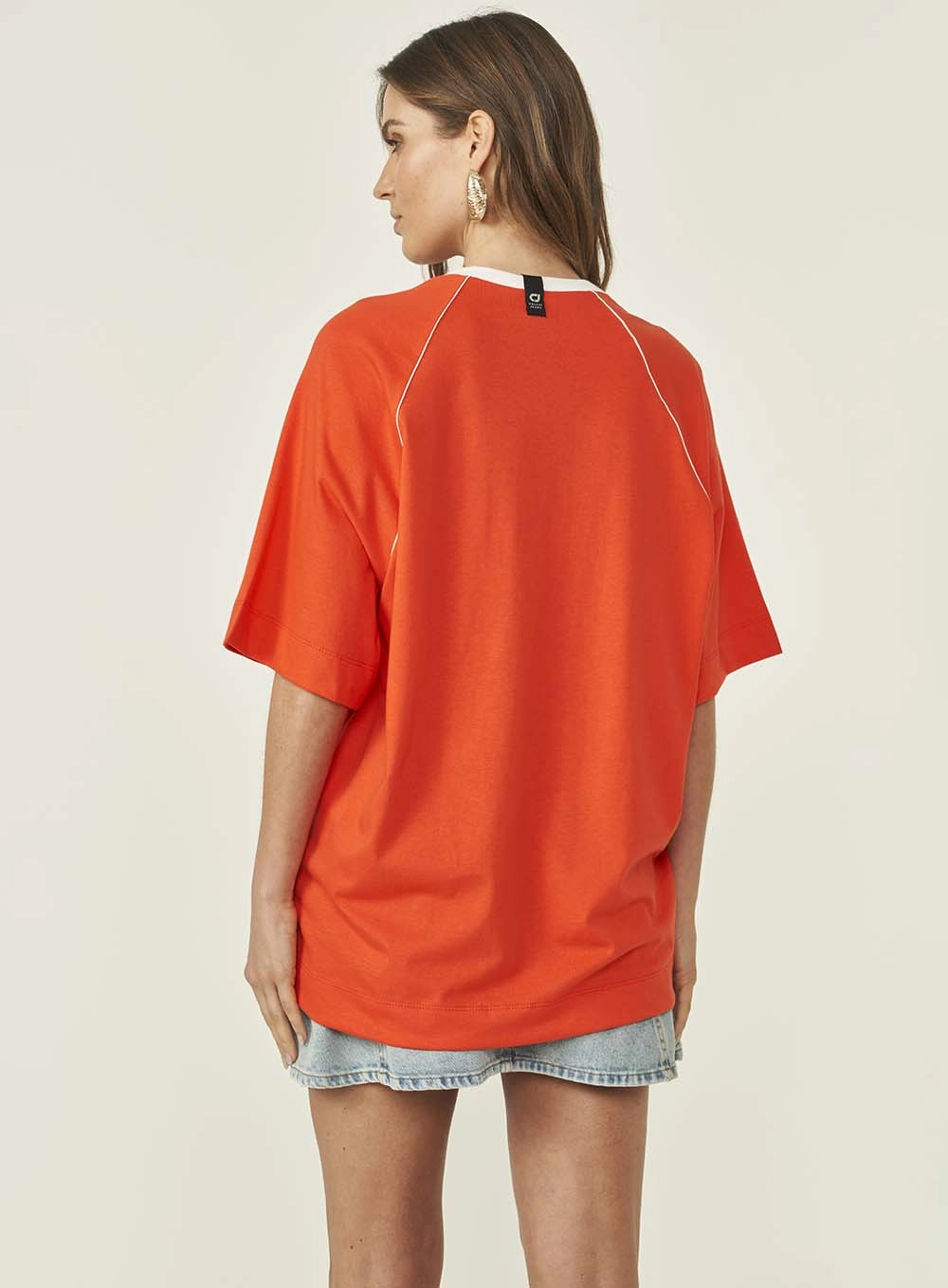 Camiseta Feminina Loose De Malha Laranja