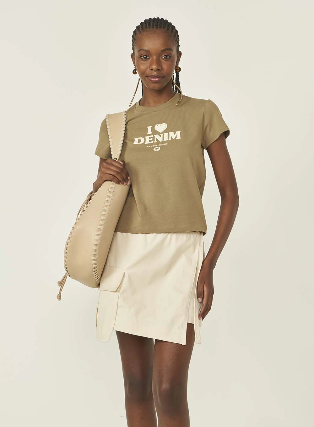 Camiseta Feminina Slim Bege Misk